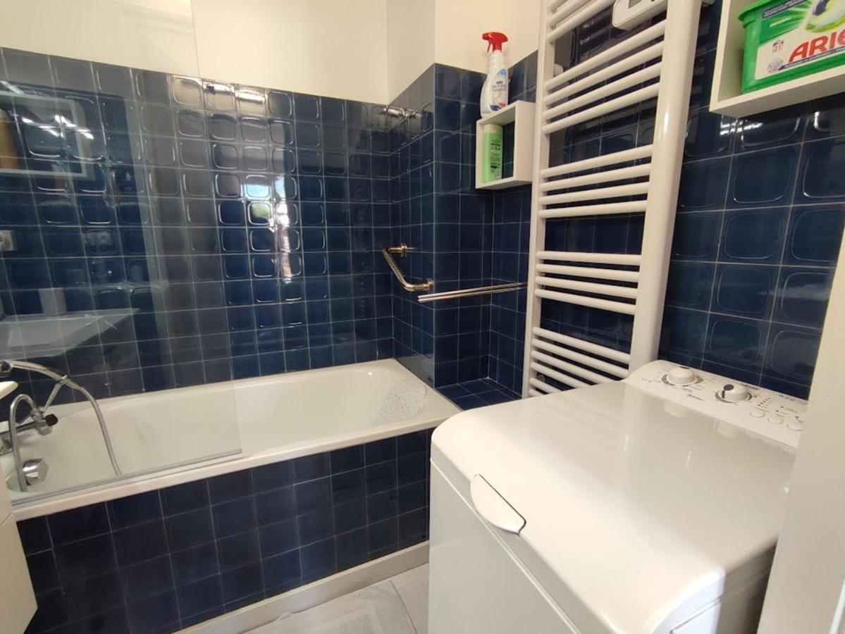 Chez Dominique, T2, Centre Ville, Vue Montagne, Wifi, 4 Personnes Bagnères-de-Luchon Exteriör bild
