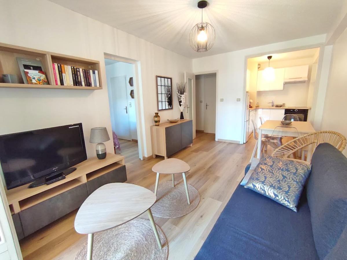 Chez Dominique, T2, Centre Ville, Vue Montagne, Wifi, 4 Personnes Bagnères-de-Luchon Exteriör bild
